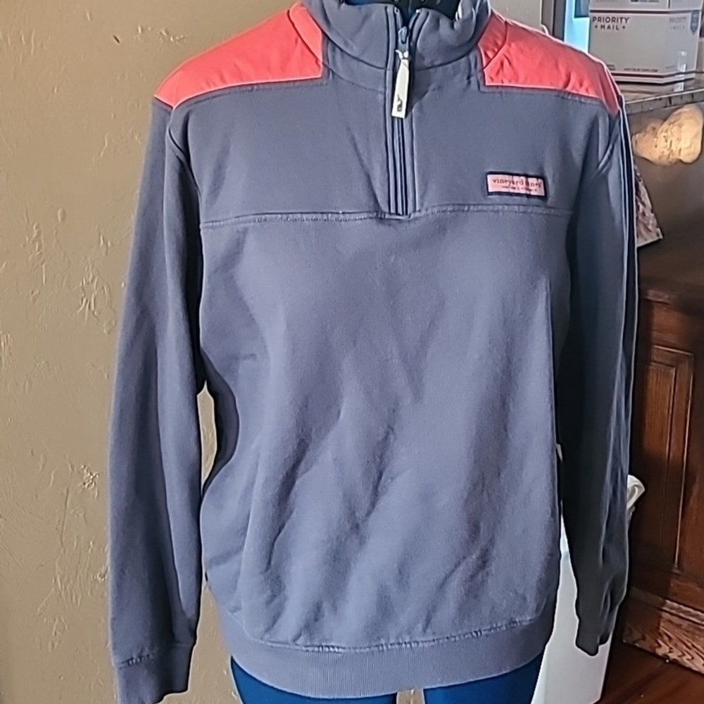 Vineyard Vines by Shep & Ian. 1/4 zip Padded mock turtleneck. (524)